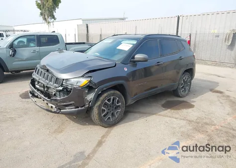2019 Jeep Compass Trailhawk 4X4 из США, поврежденный, VIN 3C4NJDDB4KT721966
